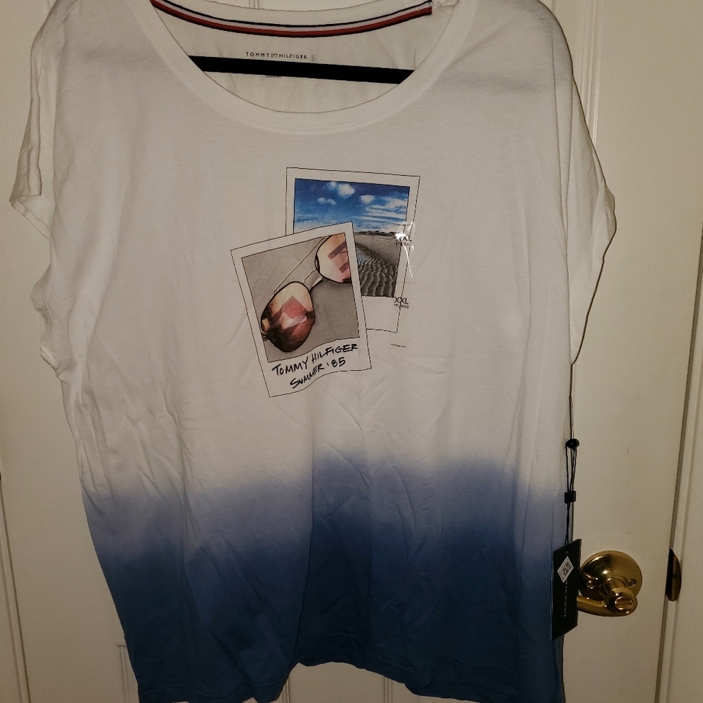 New Tommy Hilfiger tshirt